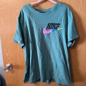 Nike Men's Teal Graphic T-Shirt